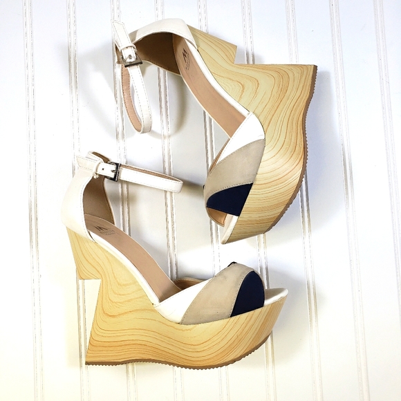 madison by shoedazzle Shoes - Shoedazzle Funky Heels